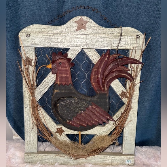 NWOT’s Rustic Rooster Wall Decor - Picture 2 of 13